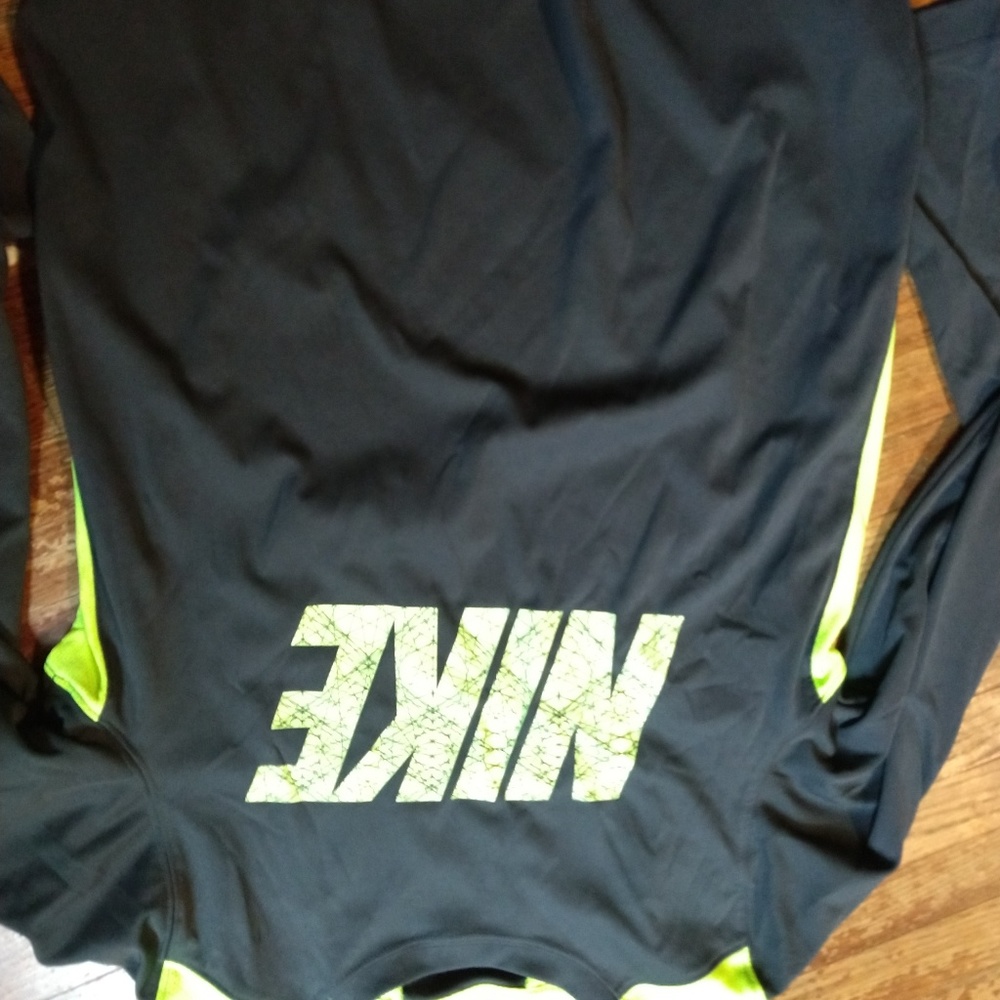 2 long sleeve boys shirts nike